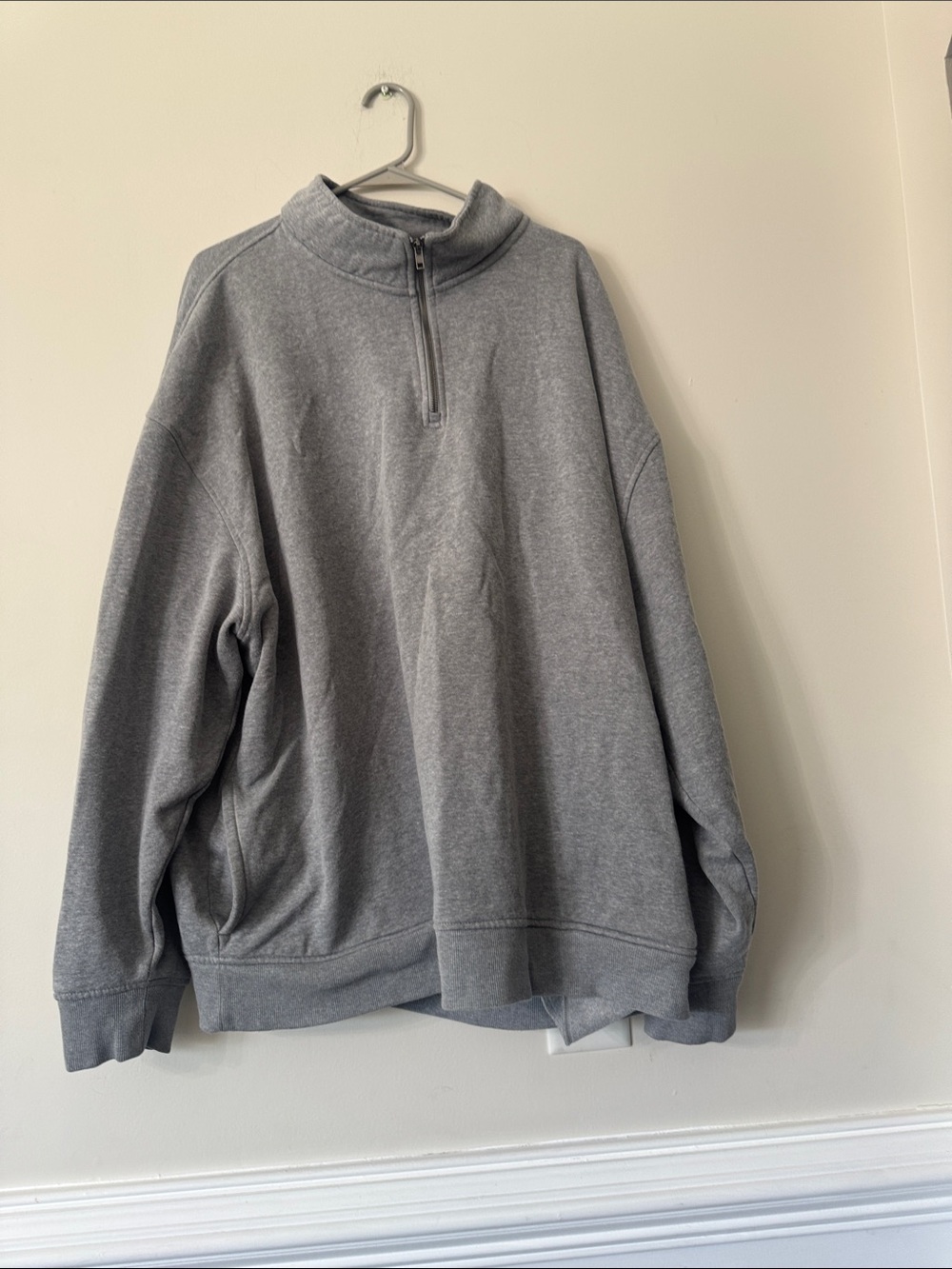 Old Navy Men's Light Gray Half-Zip Sweater
